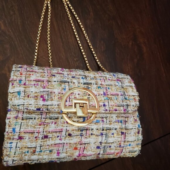 Neiman Marcus Tweed Pink Small  Quilted Chain Crossbody Clutch - Picture 1 of 6